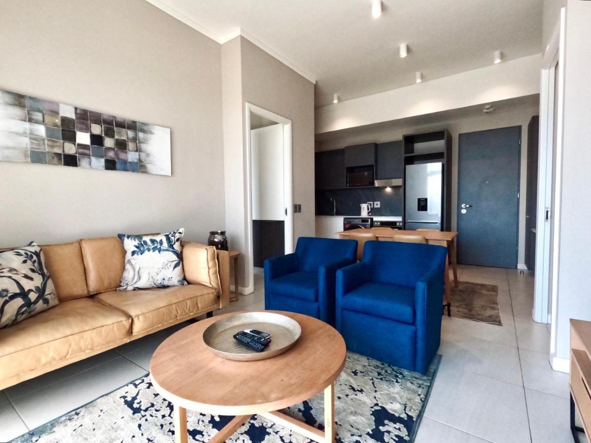 Menlyn Maine Apartments Pretoria-Noord Exterior foto