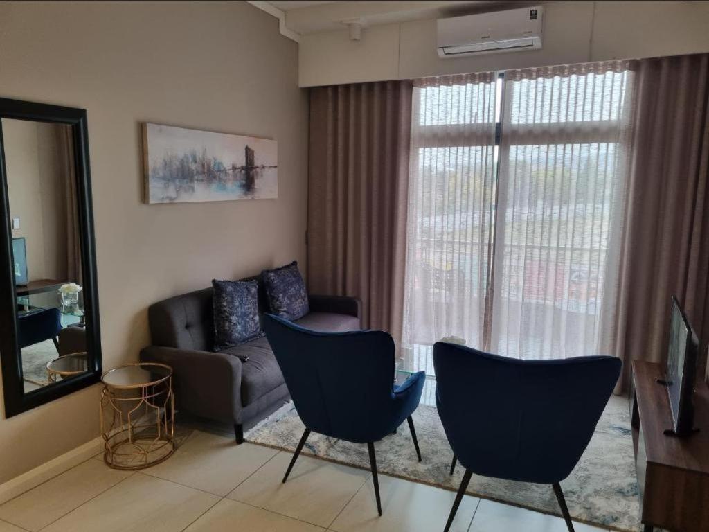 Menlyn Maine Apartments Pretoria-Noord Exterior foto